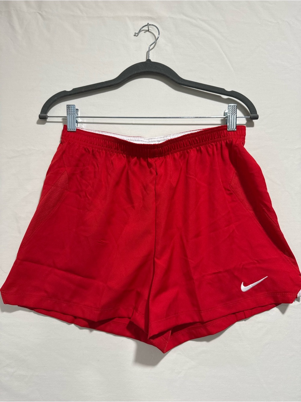 NWT Nike Dri-FIT Women’s Red Athletic Shorts Size Small Soccer Running